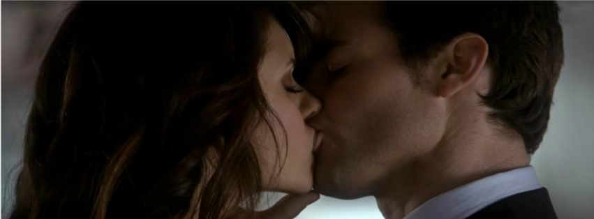 Delena kiss (gif made by moi) :)